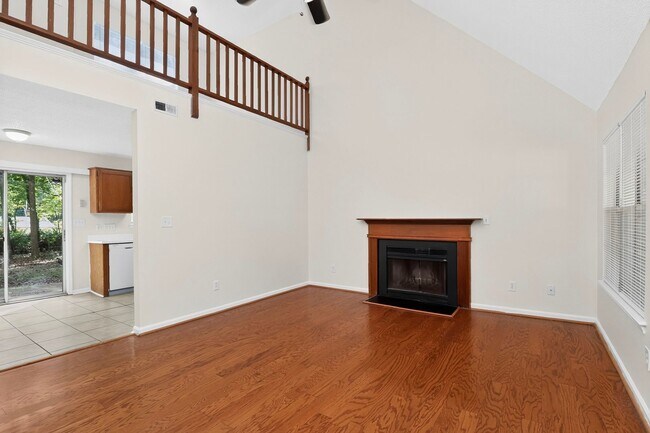 Foto del edificio - 7116 Markway Dr