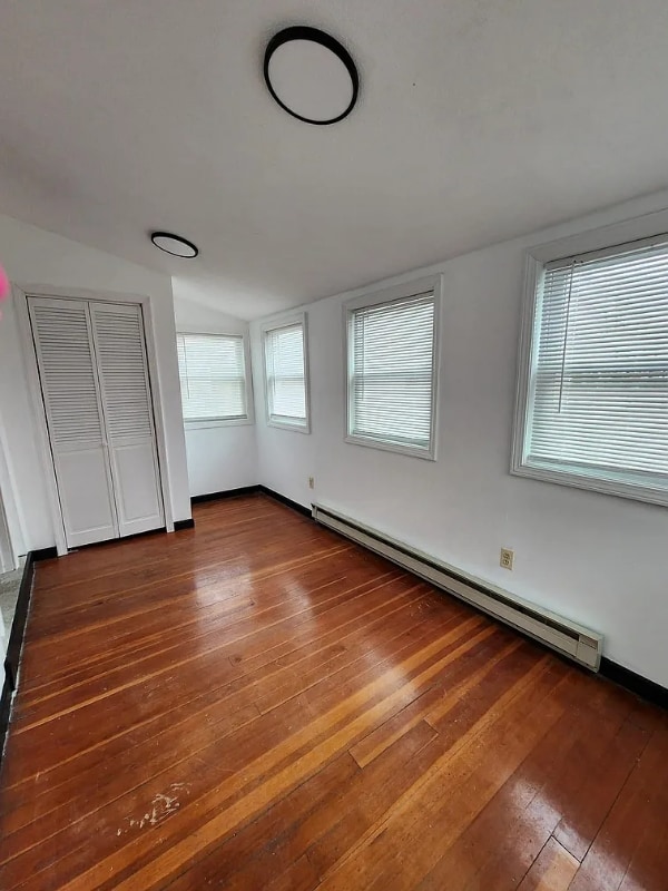 Building Photo - 5 Leonard Ave