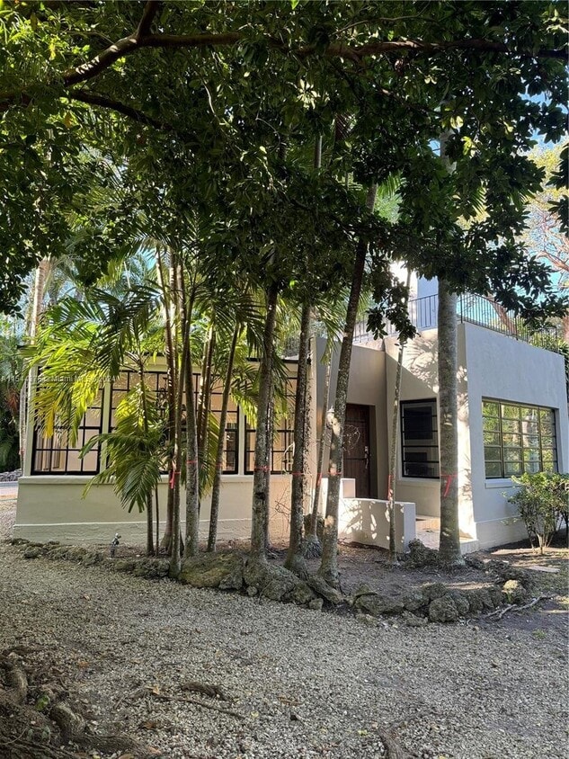 Building Photo - 4176 Ingraham Highway, Miami, FL 33133 - 4...