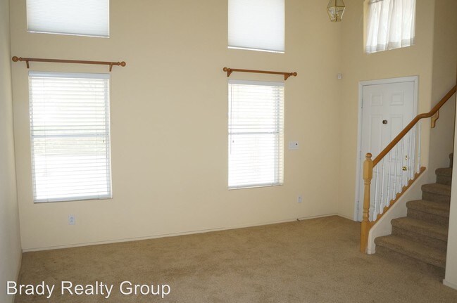 Building Photo - 9601 Highline Ln