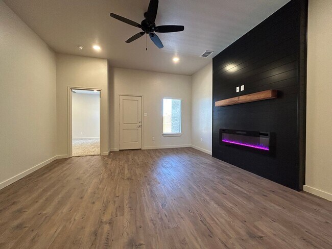 Foto del edificio - 7004 40th St
