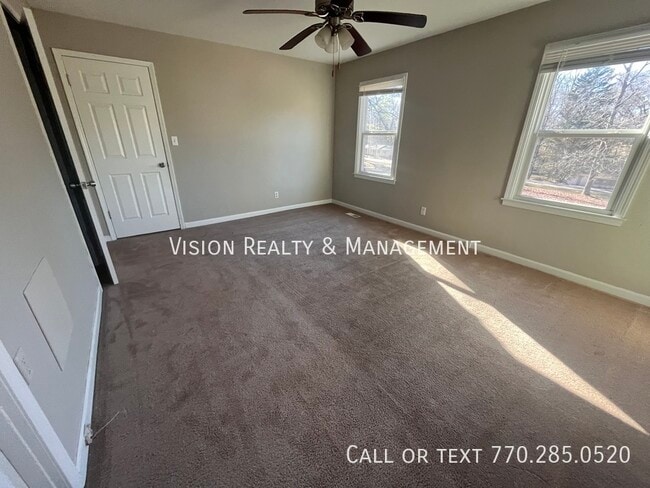 Building Photo - 145 River Valley Dr