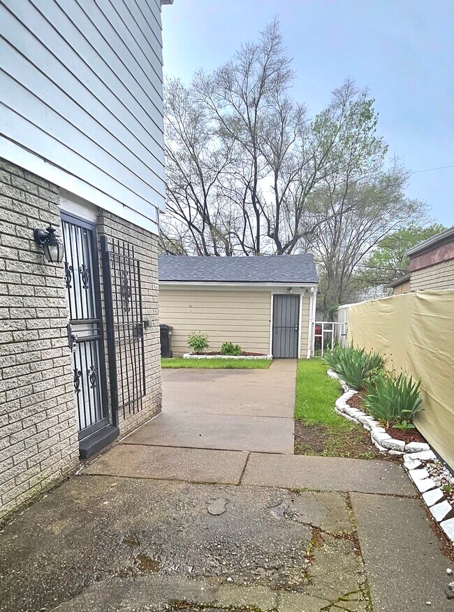 Foto del edificio - 19929 Wyoming Ave