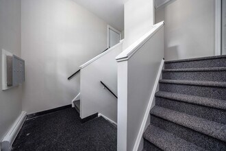 Building Photo - Glenora Gardens