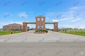Building Photo - 301 County Rd 207