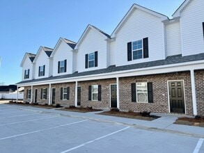 Building Photo - 1412 Alligator Rd