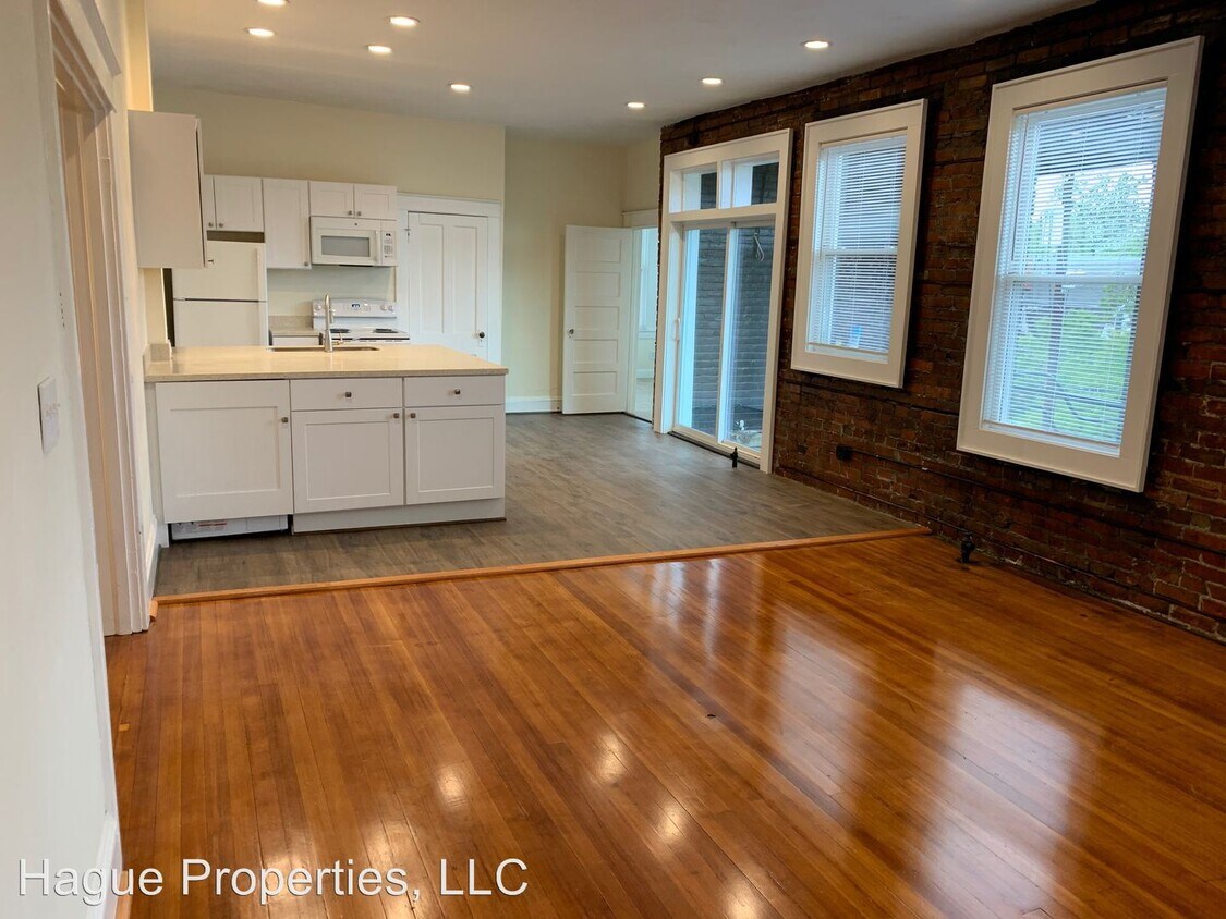 Foto principal - 901 Greenway Ct