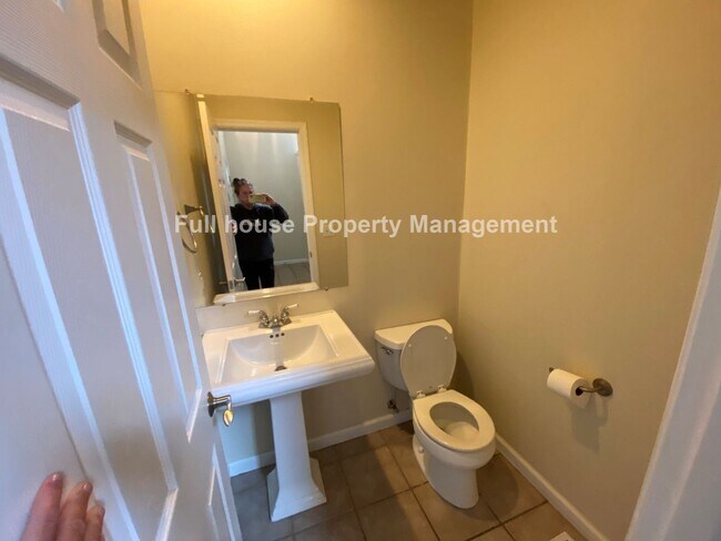 Foto del edificio - 3 br, 2.5 bath House - 3688 Kendra St.