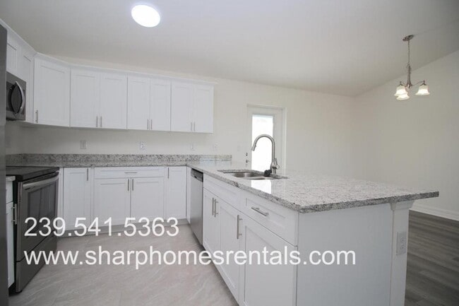 Foto del edificio - 4142 NE 20th Pl