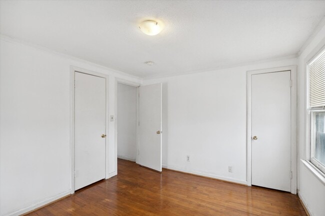 Building Photo - 22107 15 Mile Rd