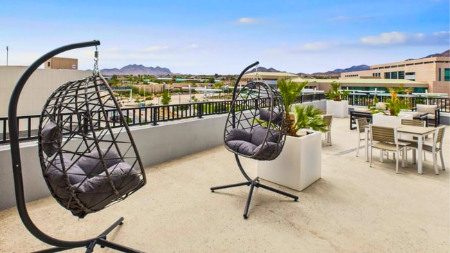 Terrace - Watermark Apartments