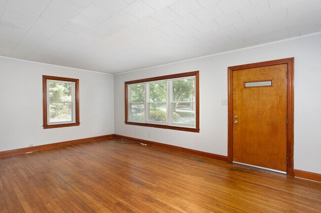 Foto del edificio - 2bd / 1 bath Charming home in West Durham!