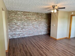 Building Photo - 515 Monroe Ave