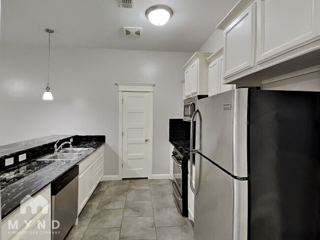 Foto del edificio - 18121 Manera Wy