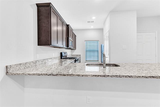 Foto del edificio - 13522 Mineral Rd