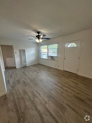 Building Photo - 6636 Gaviota Ave