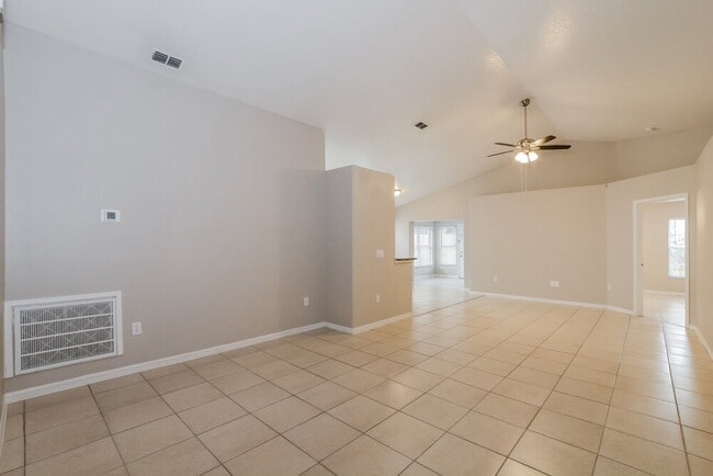 Building Photo - 141 Seville Pointe Ave