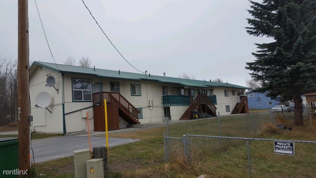Foto principal - 135 N Alaska St