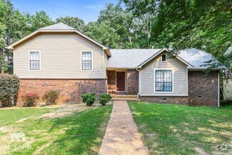 Building Photo - 2234 Burlingate Dr