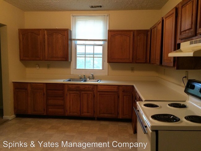 Foto del edificio - 3 br, 2 bath House - 804 Dunson St