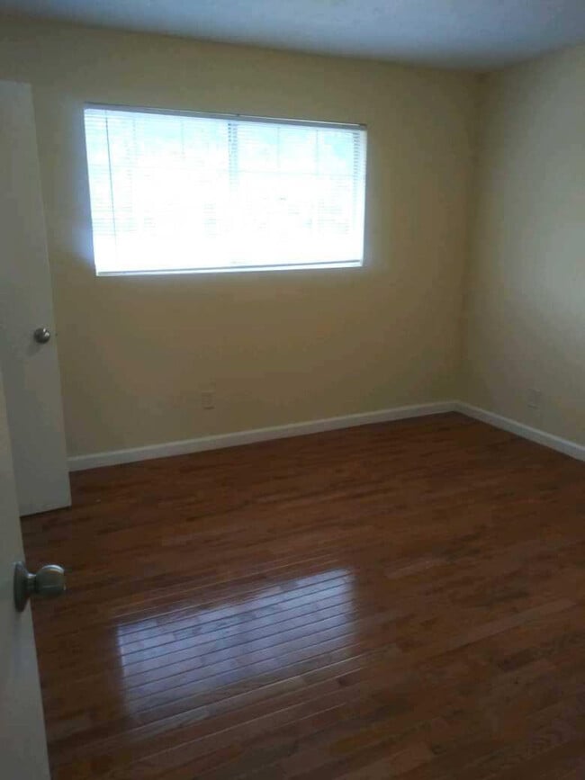 Building Photo - Springview Apartments