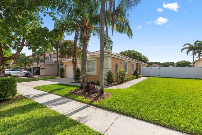 Foto del edificio - 363 NW 158th Ave