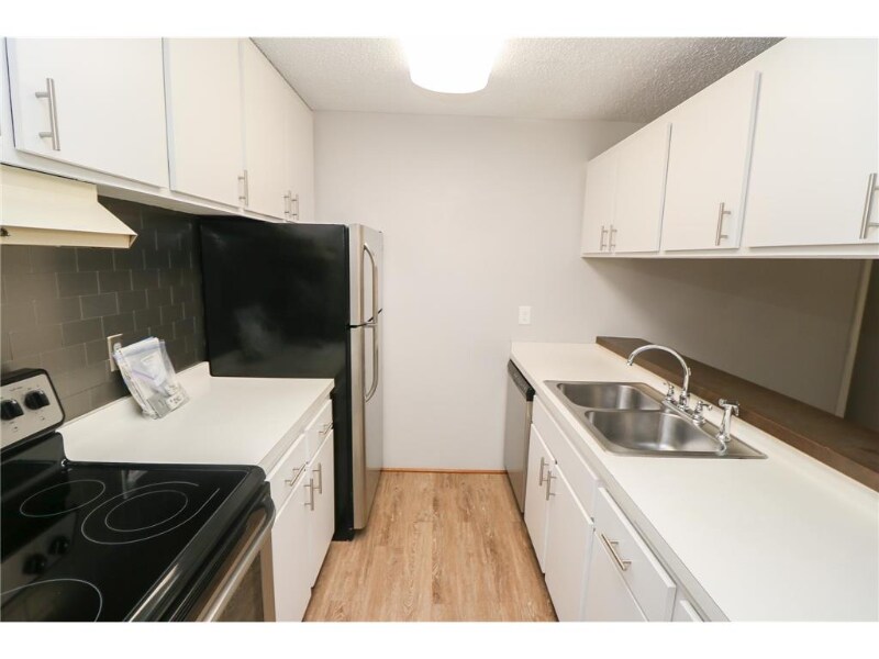 2800 Hamline Ave N Unit 148, Roseville, MN 55113 Condo for Rent in