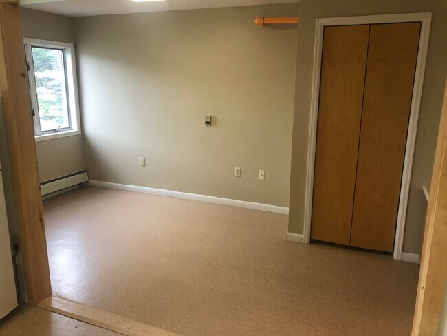 Living / Dining Room - 15 Pleasant St