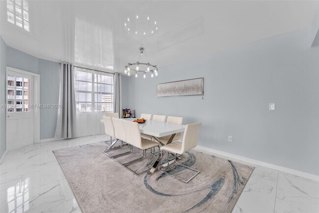 Foto del edificio - 1980 S Ocean Dr