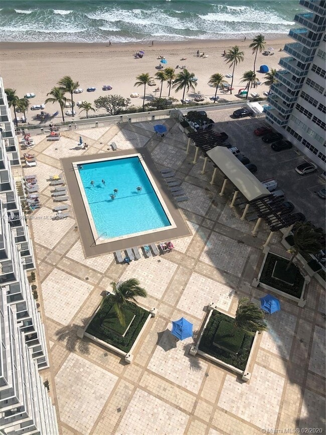 Building Photo - 3500 Galt Ocean Dr