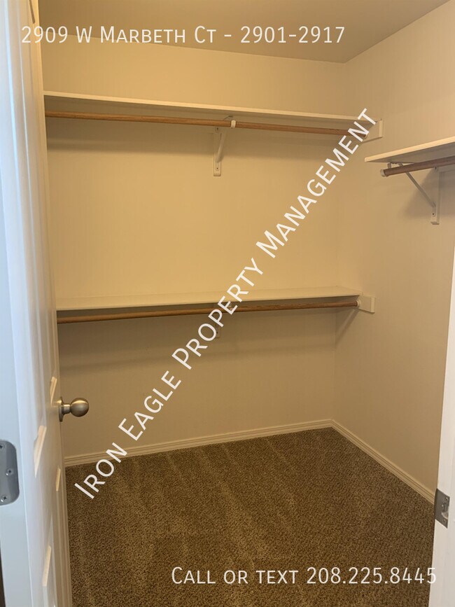 Building Photo - 2909 W Marbeth Ct