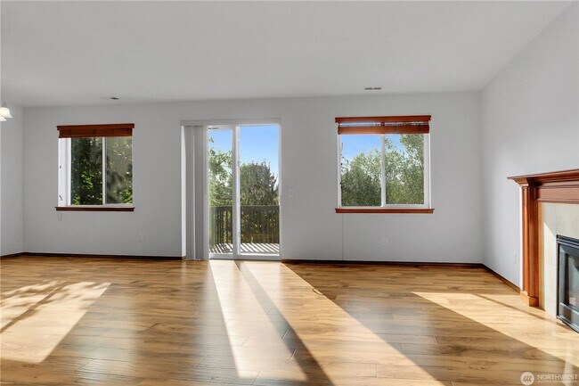 Foto del edificio - 302 Ave. J-#3