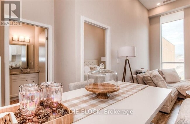 Building Photo - 100 Garment St