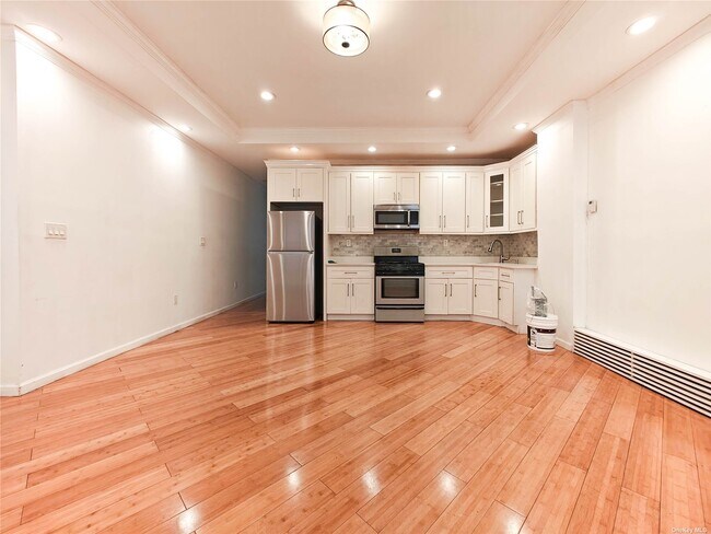 Foto del edificio - 90-33 80th St
