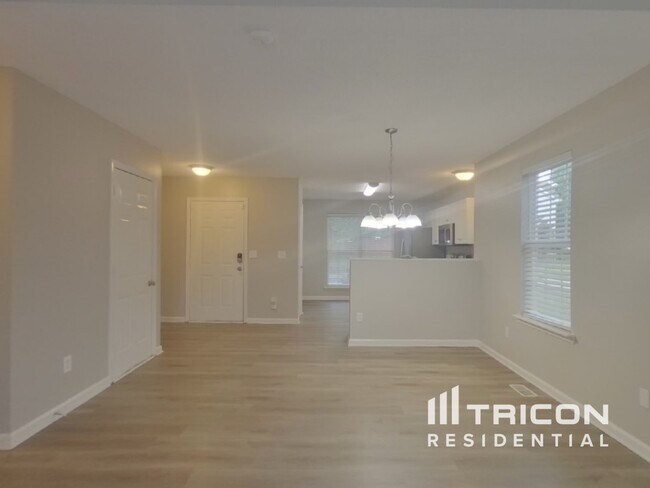 Foto del edificio - 118 Saddlemount Ln