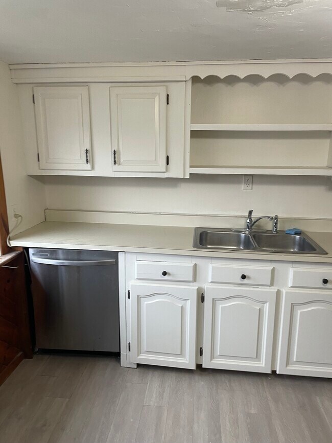 357 Bark St Unit 2, Swansea, MA 02777 Apartments in Swansea, MA