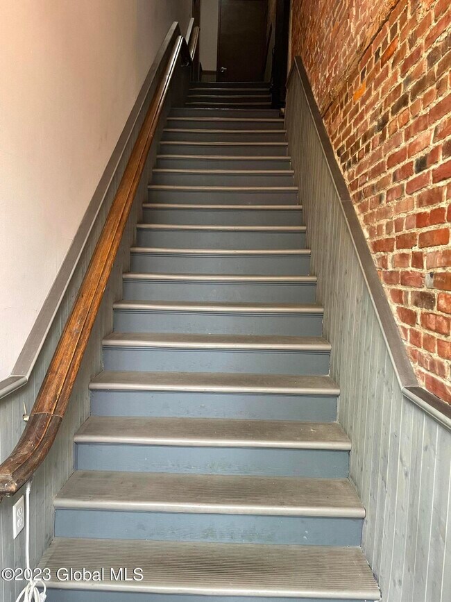 Foto del edificio - 169 River St