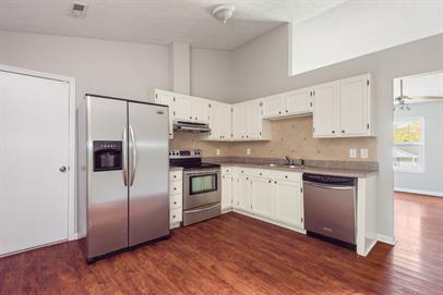 Foto del edificio - 4629 Woodbridge Ln