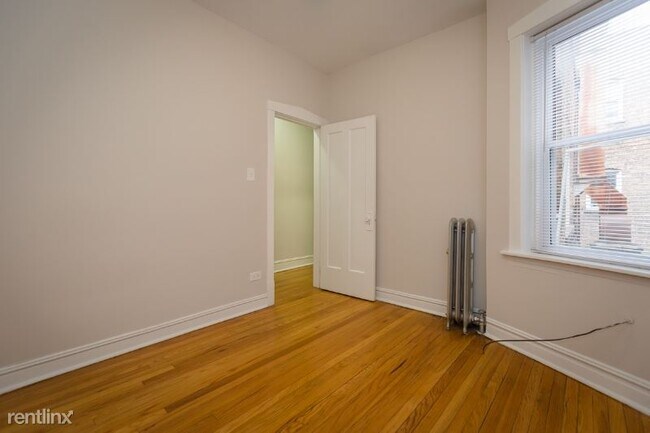 Foto del edificio - 1422 W Devon Ave
