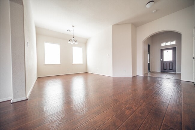 Foto del edificio - 9123 Cavalier Ln