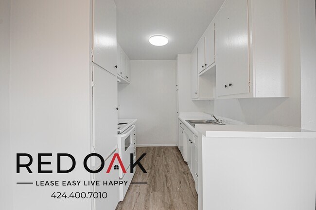 Foto del edificio - 915 N Wilton Pl