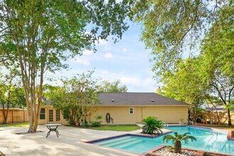 Building Photo - 11804 Westmere Dr