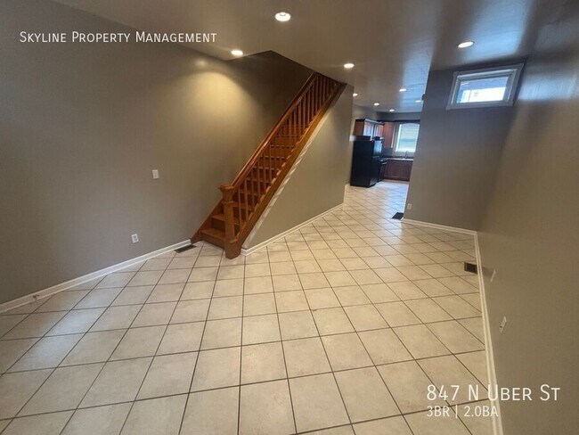 Building Photo - 847 N Uber St