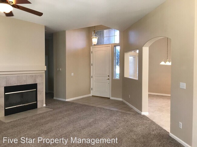 Building Photo - 3 br, 2 bath House - 4708 Via Terreno