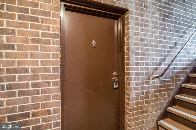 Foto del edificio - 15712 Dorset Rd