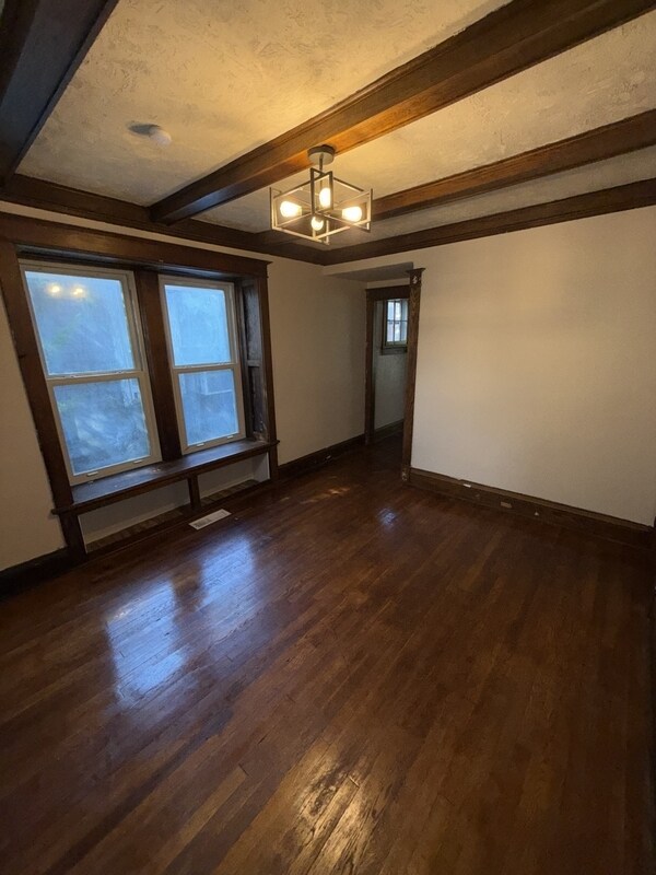 Foto del edificio - 307 White Ave