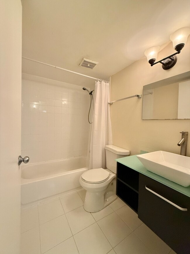 Foto del edificio - 1720 NW North River Dr