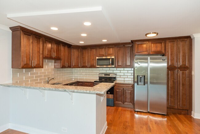 Foto del edificio - 4833 N Olcott Ave