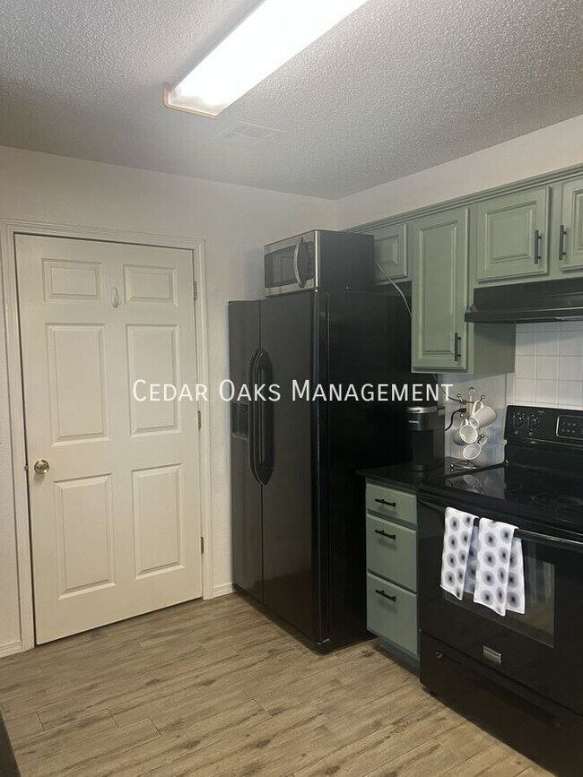 Foto del edificio - 1139 S Camellia Ln