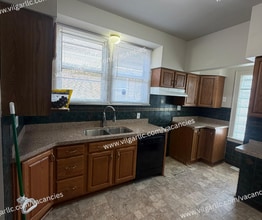 Building Photo - 3640 Adams St